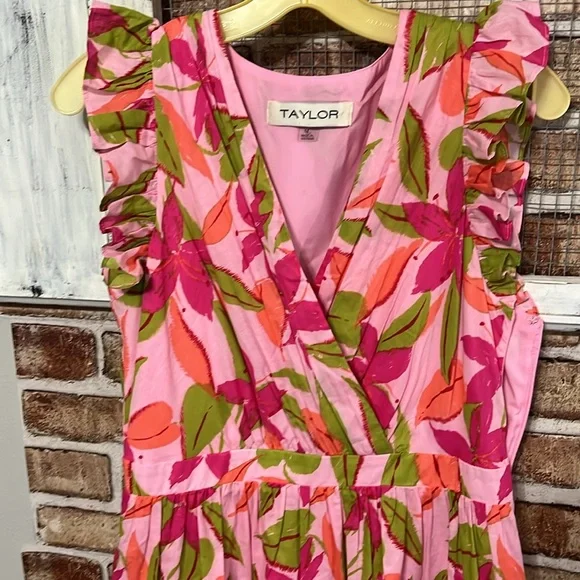 Taylor Vibrant Pink and Green Floral Dress - Picture 3 of 4